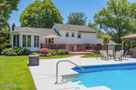 25 Pelican Road Middletown NJ 07748