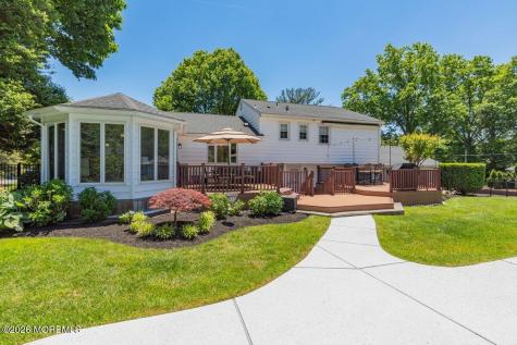 25 Pelican Road Middletown NJ 07748