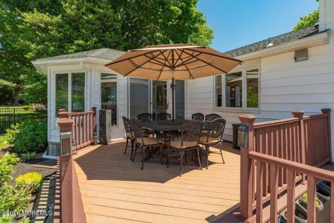 25 Pelican Road Middletown NJ 07748