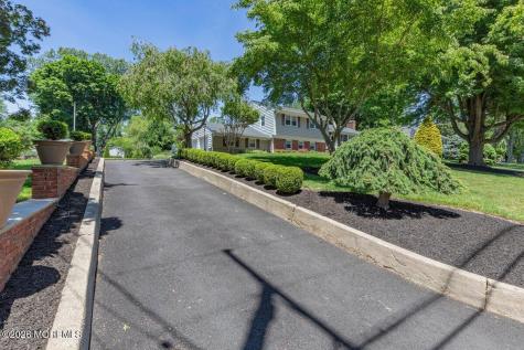 25 Pelican Road Middletown NJ 07748