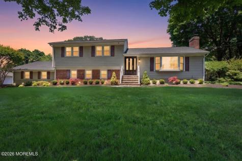 25 Pelican Road Middletown NJ 07748