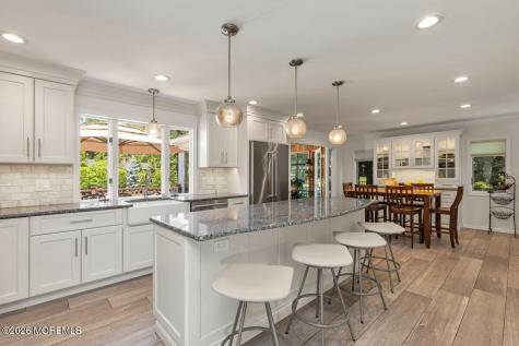 25 Pelican Road Middletown NJ 07748