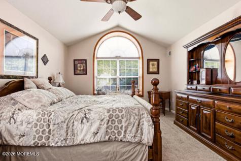 4 Rosewood Court Lakewood NJ 08701