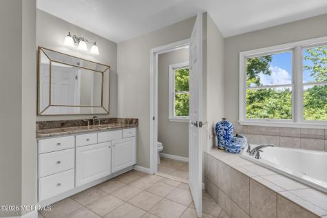 10 Bermet Court Tinton Falls NJ 07724