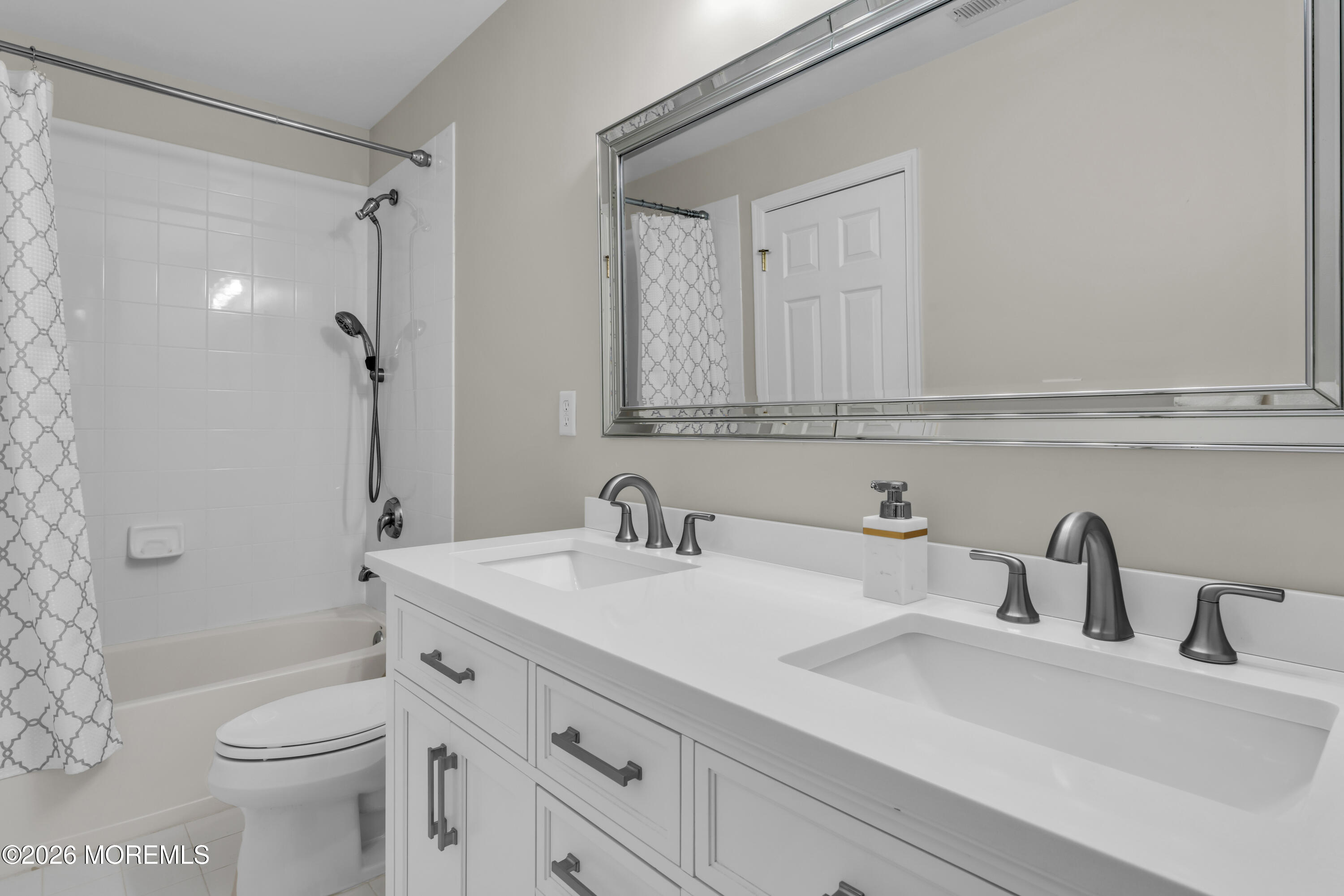 10 Bermet Court Tinton Falls NJ 07724