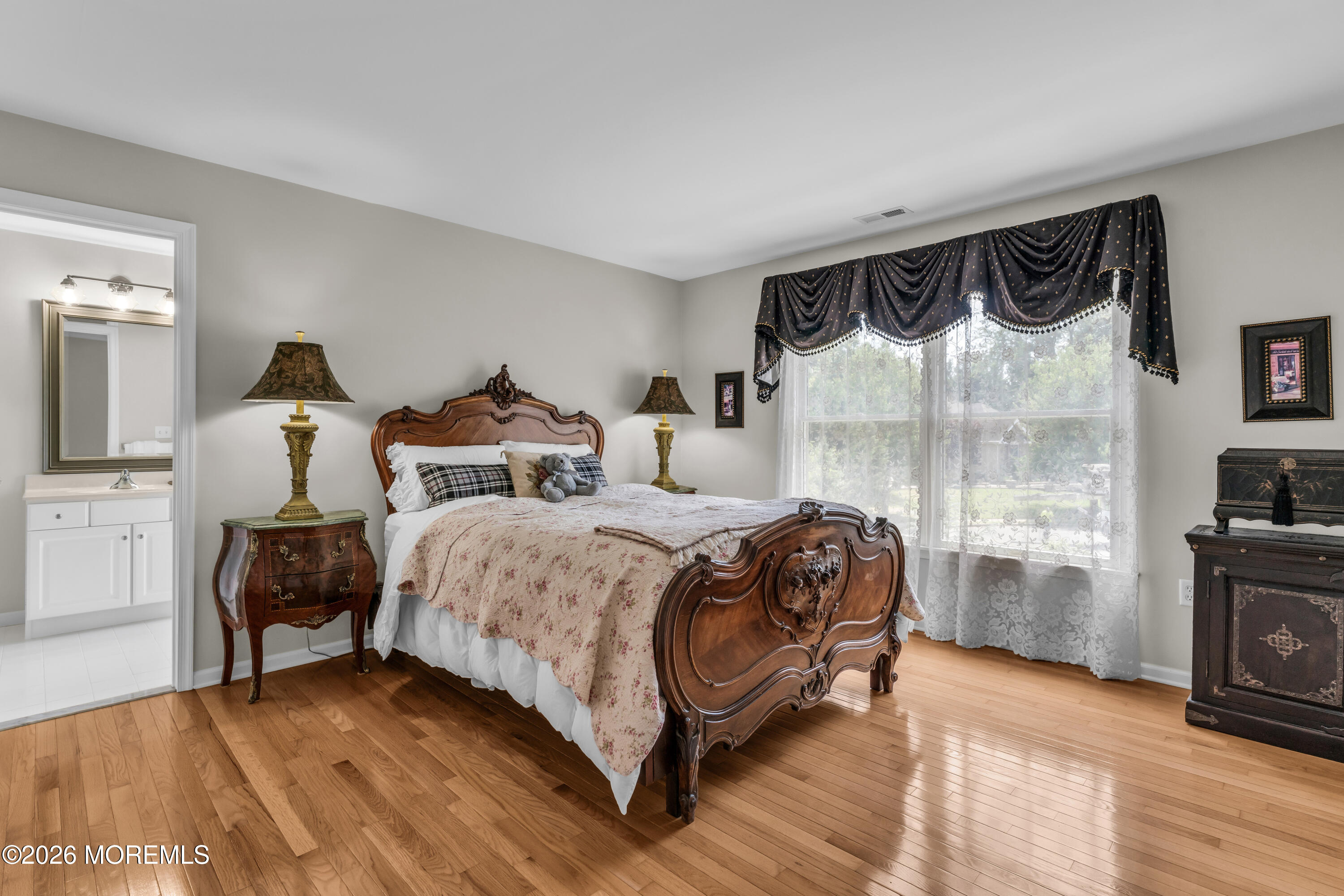 10 Bermet Court Tinton Falls NJ 07724