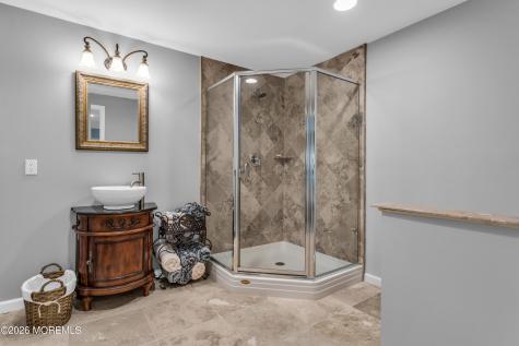 10 Bermet Court Tinton Falls NJ 07724