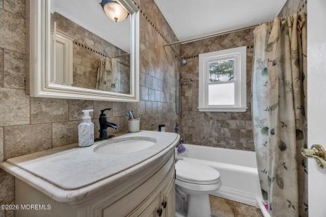37 Sunset Place North Middletown NJ 07748