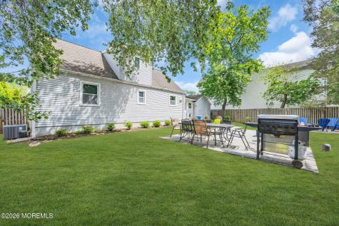 37 Sunset Place North Middletown NJ 07748