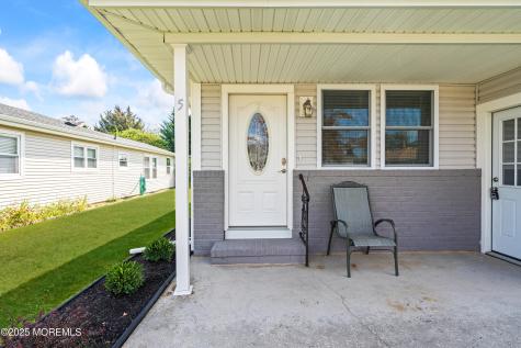 5 Abaco Street Toms River NJ 08757
