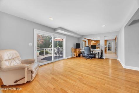 8 Glendale Drive Manalapan NJ 07726