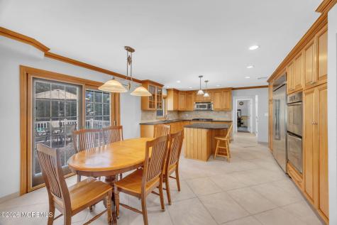 8 Glendale Drive Manalapan NJ 07726