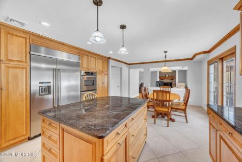 8 Glendale Drive Manalapan NJ 07726