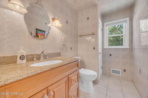 8 Glendale Drive Manalapan NJ 07726