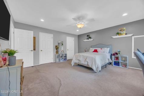 8 Glendale Drive Manalapan NJ 07726