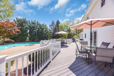 8 Glendale Drive Manalapan NJ 07726