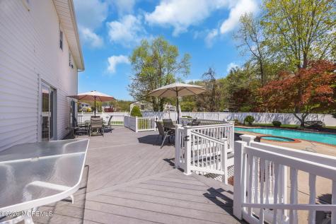 8 Glendale Drive Manalapan NJ 07726