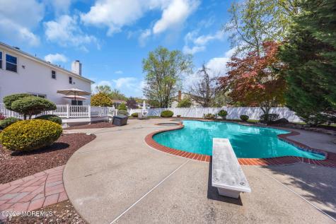 8 Glendale Drive Manalapan NJ 07726