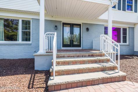 8 Glendale Drive Manalapan NJ 07726