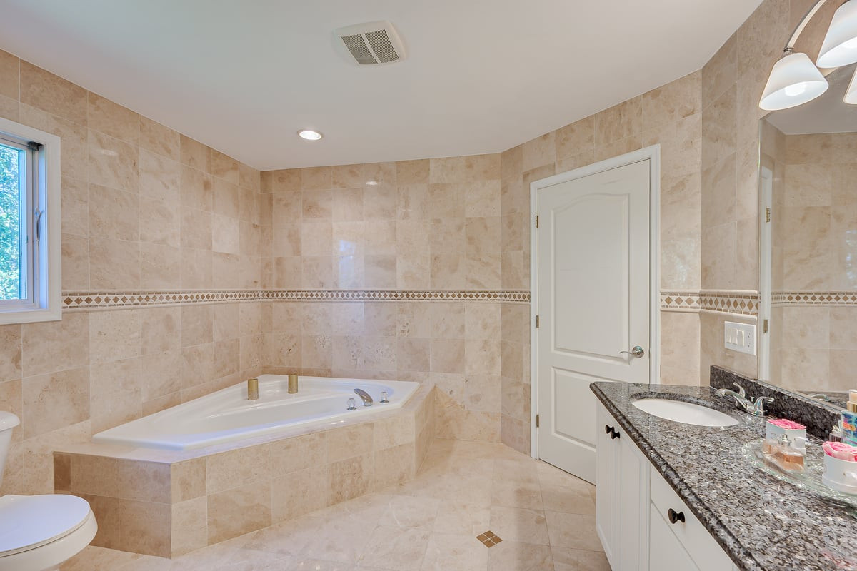 117 Rolling Hill Drive Morganville NJ 07751