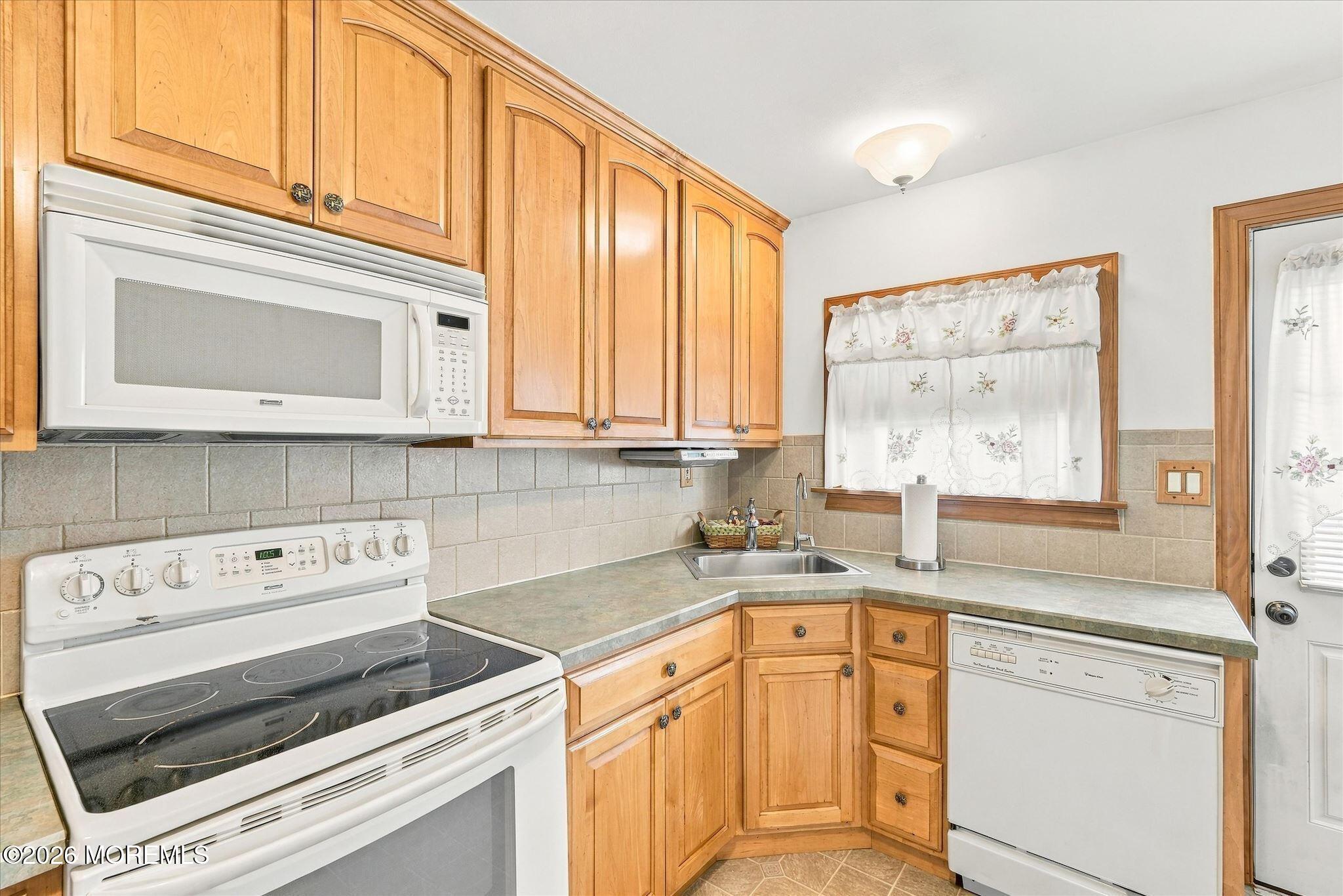 20 Corinth Place Toms River NJ 08757