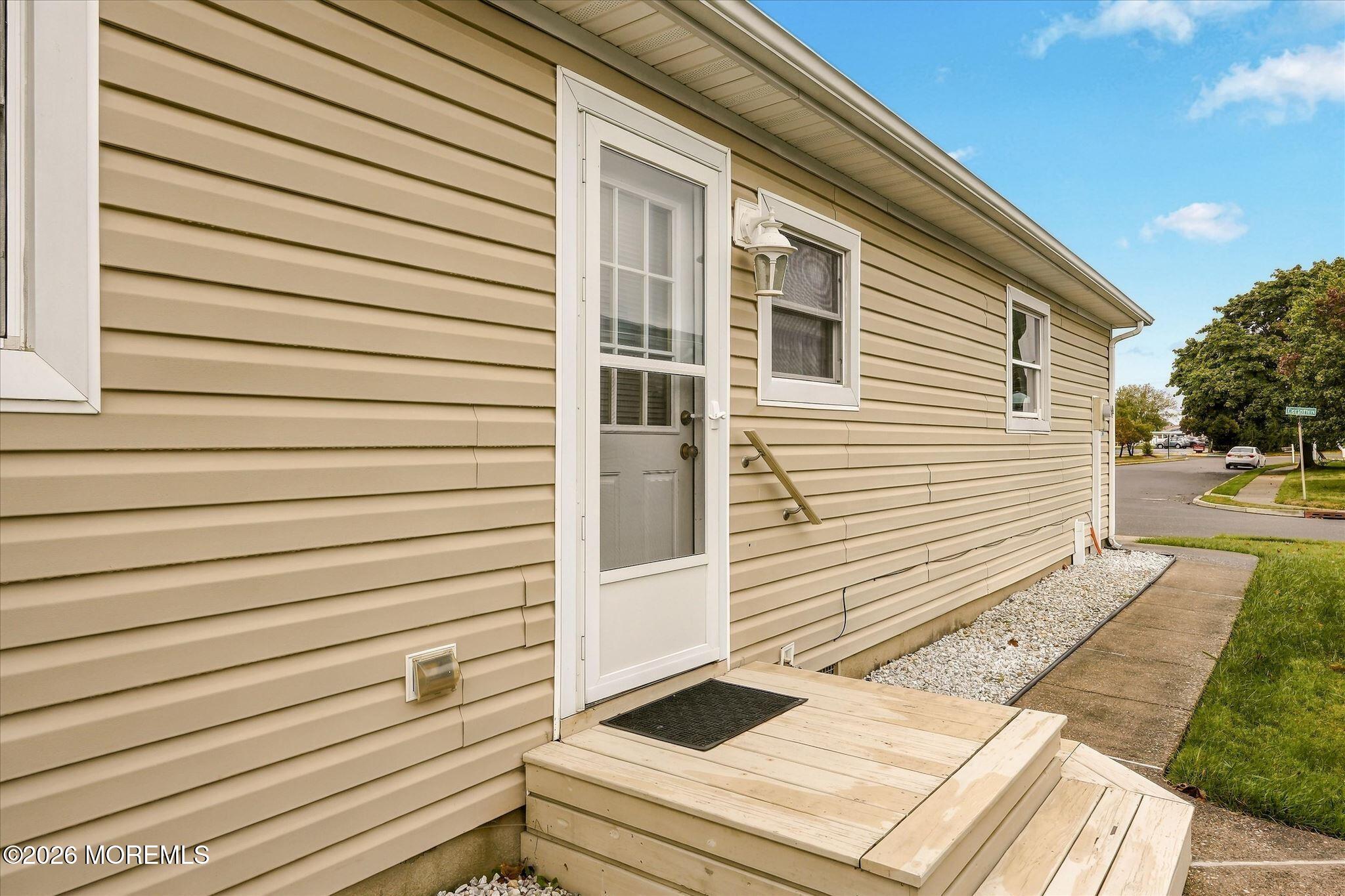 20 Corinth Place Toms River NJ 08757