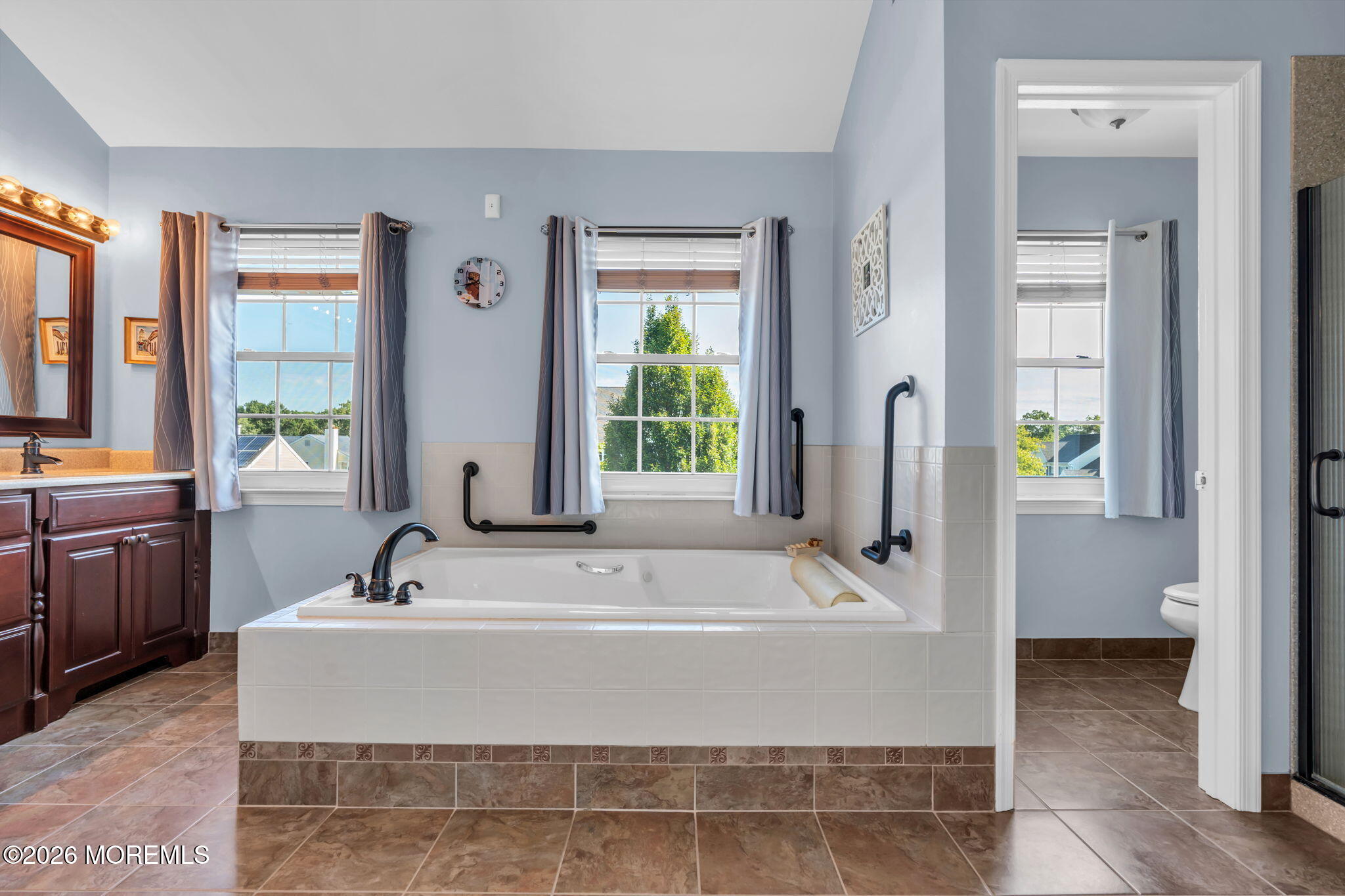 4 Hickory Circle Barnegat NJ 08005