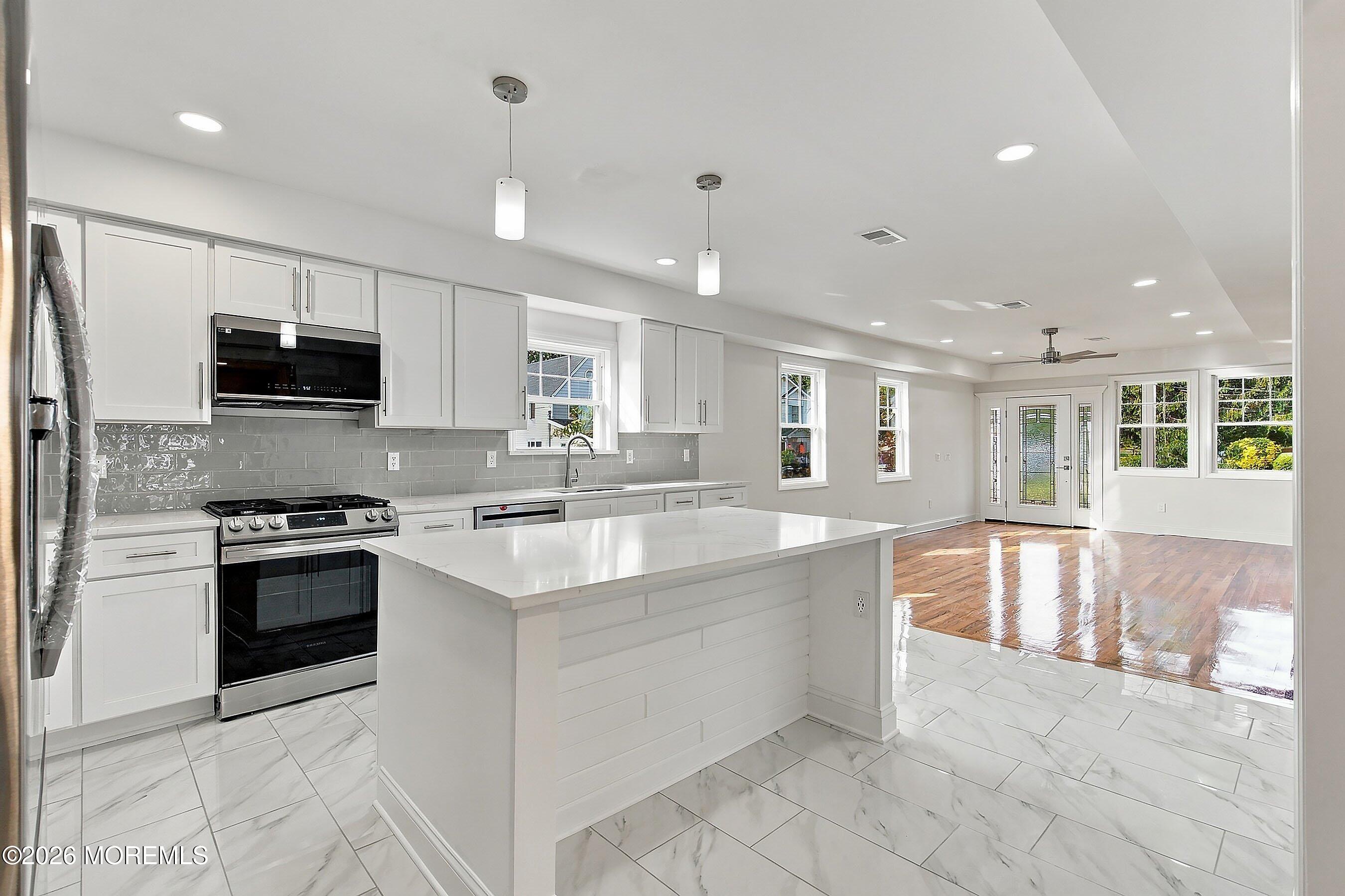 35 Hamilton Avenue Leonardo NJ 07737