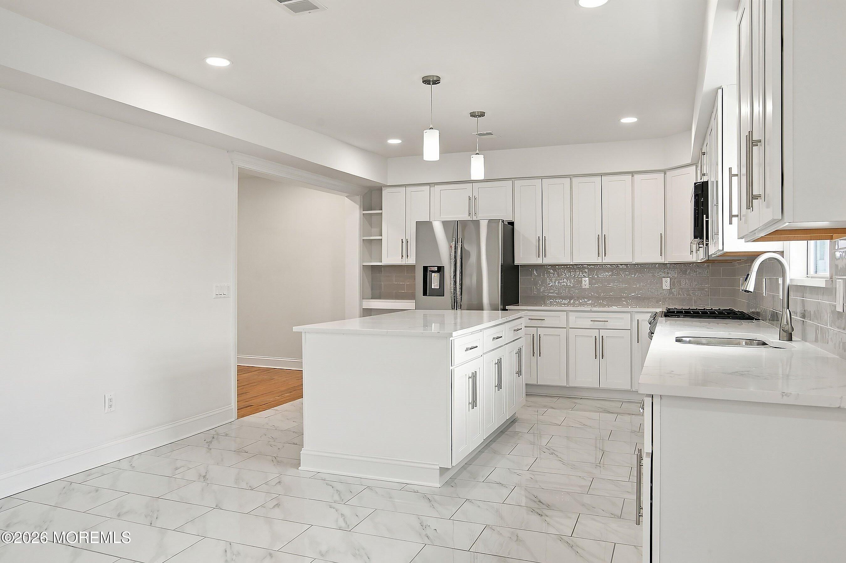35 Hamilton Avenue Leonardo NJ 07737