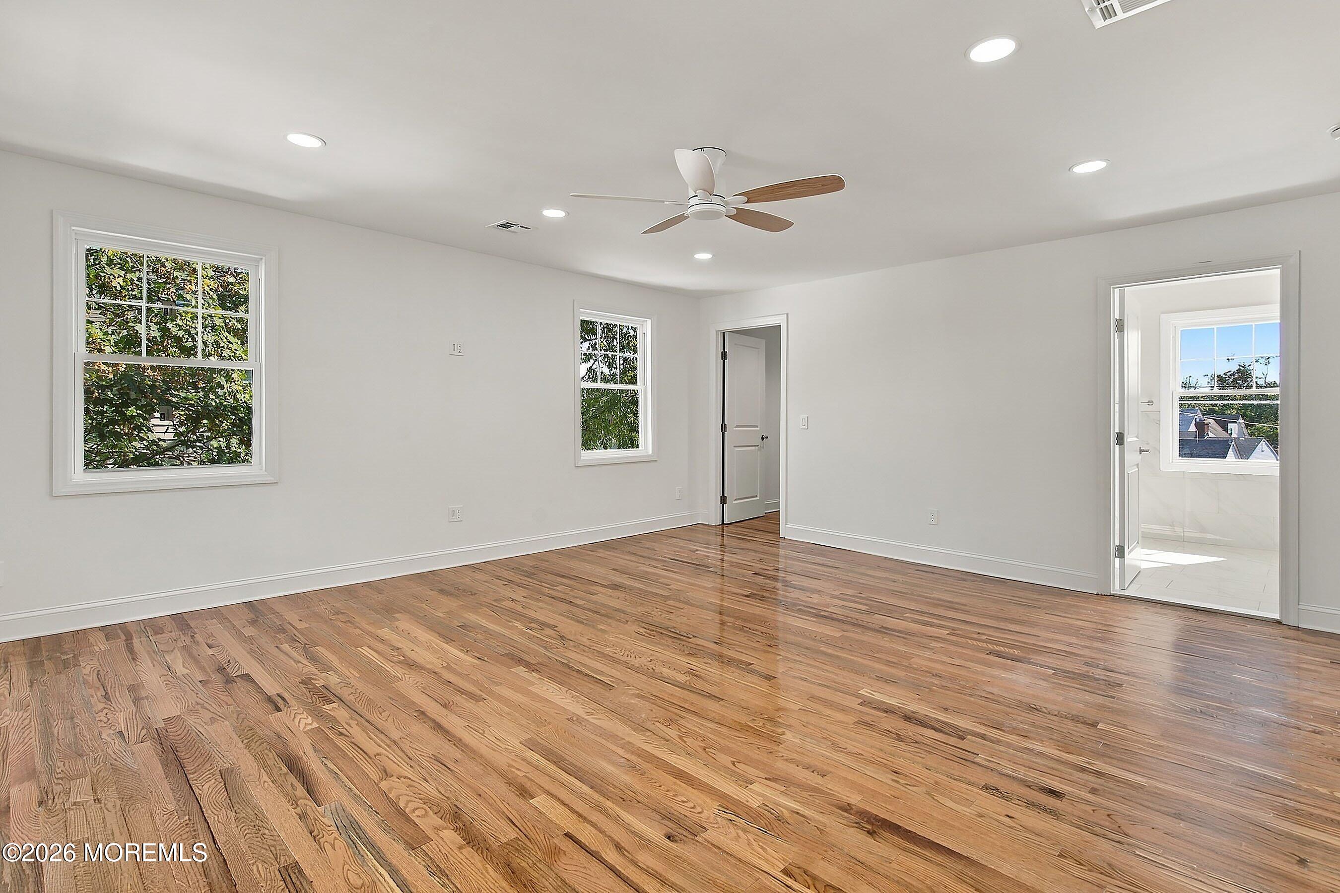 35 Hamilton Avenue Leonardo NJ 07737
