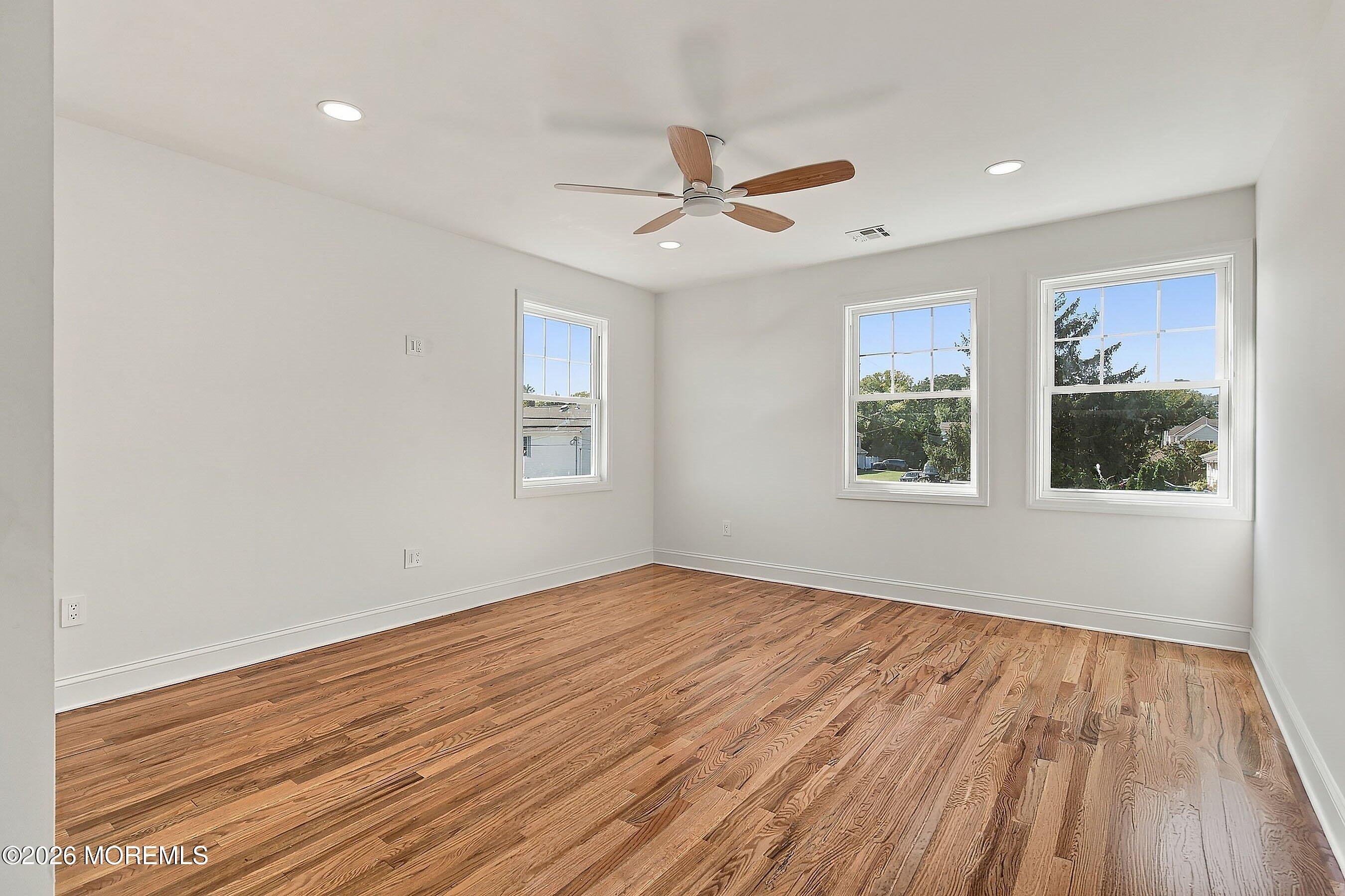 35 Hamilton Avenue Leonardo NJ 07737