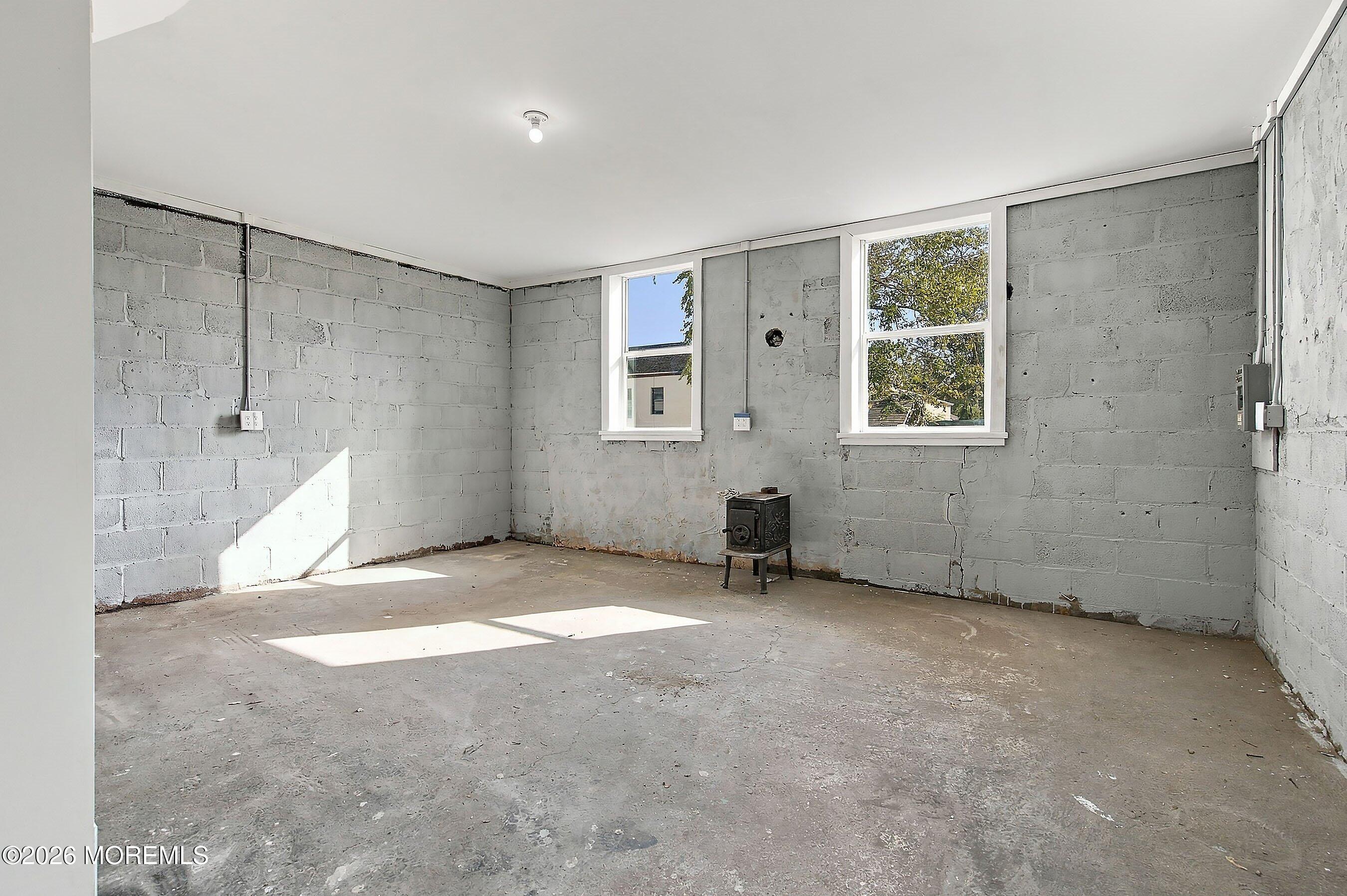 35 Hamilton Avenue Leonardo NJ 07737