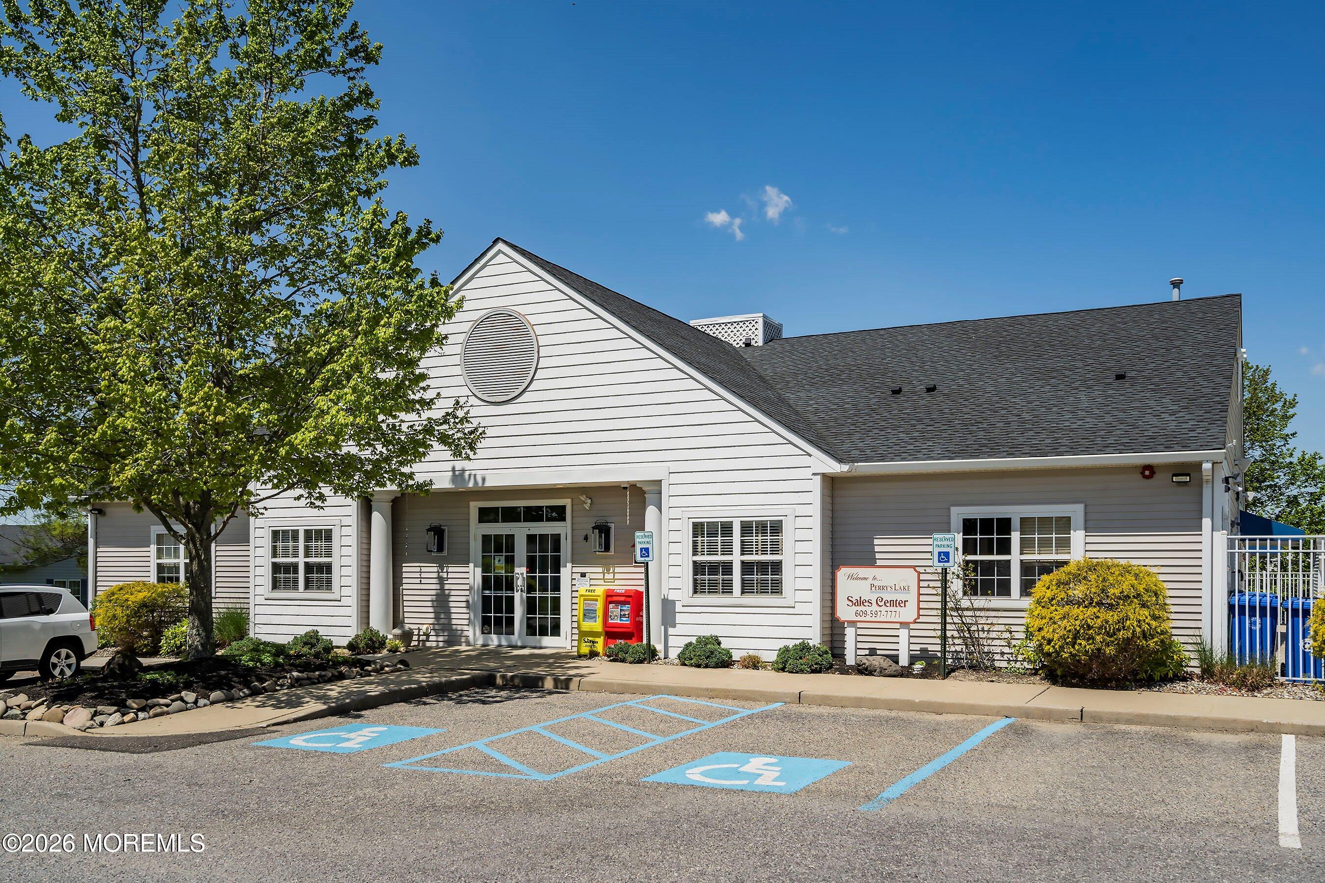 9 Rocky Hill Road Manahawkin NJ 08050