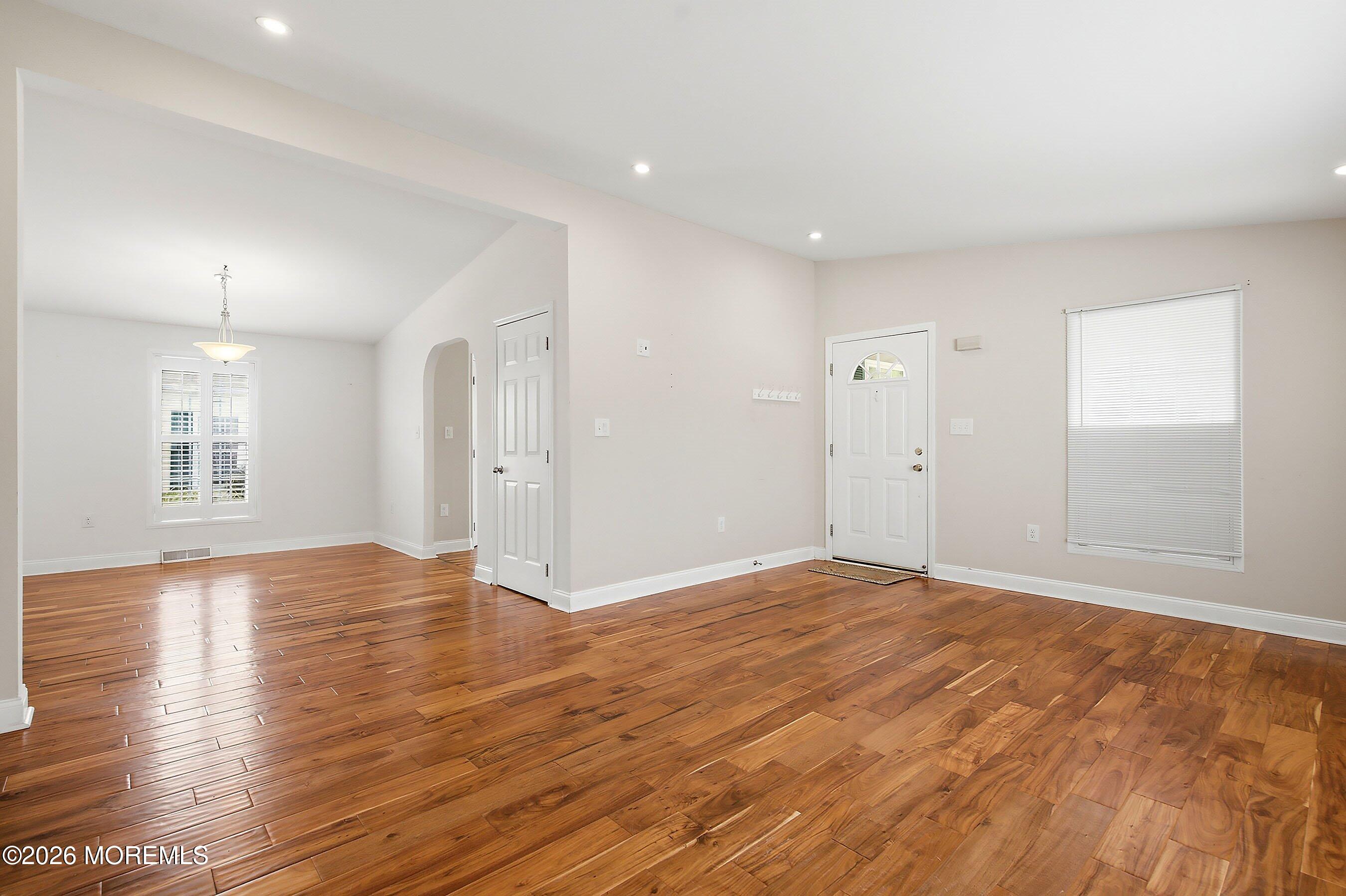 9 Rocky Hill Road Manahawkin NJ 08050