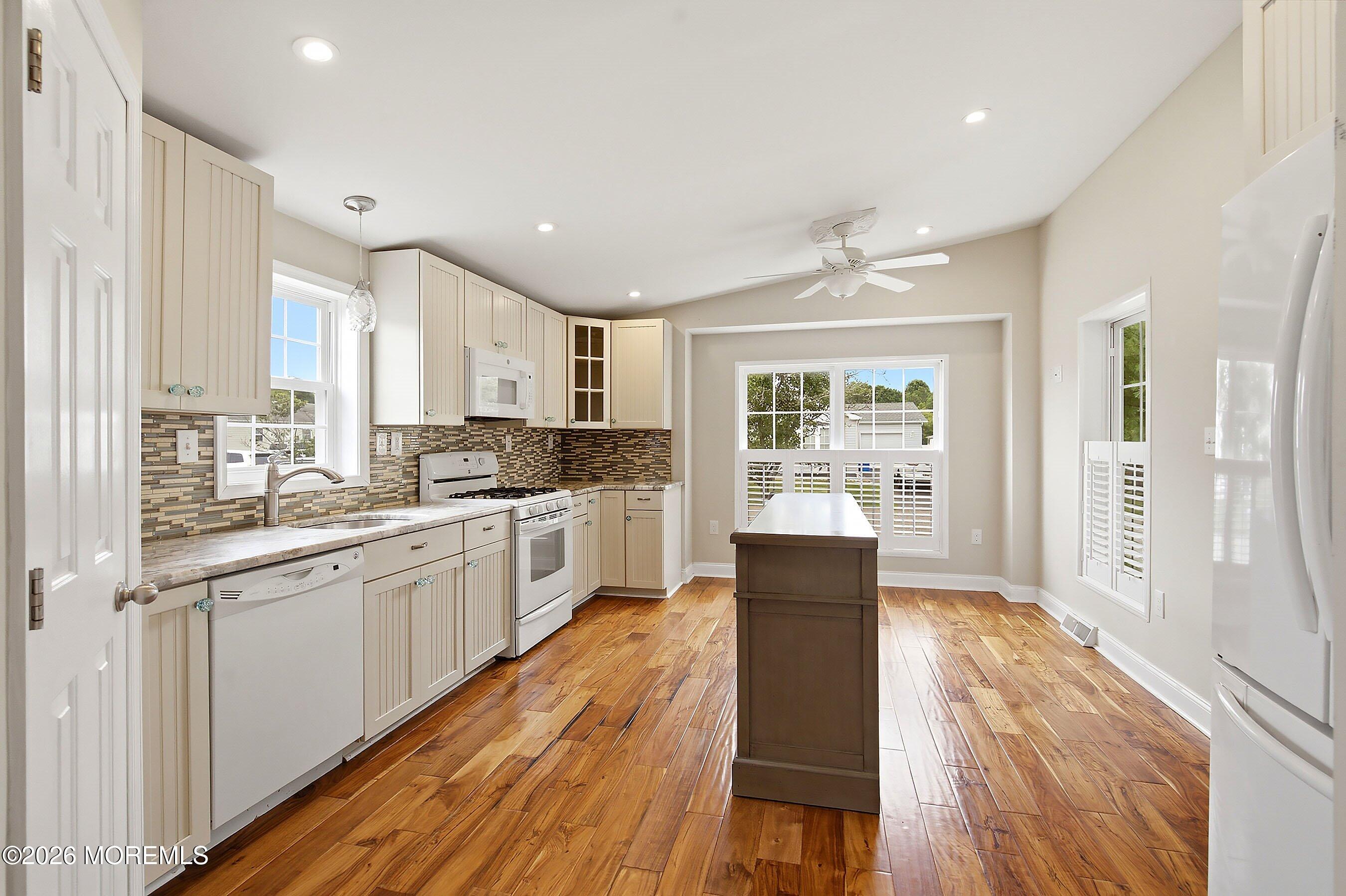 9 Rocky Hill Road Manahawkin NJ 08050