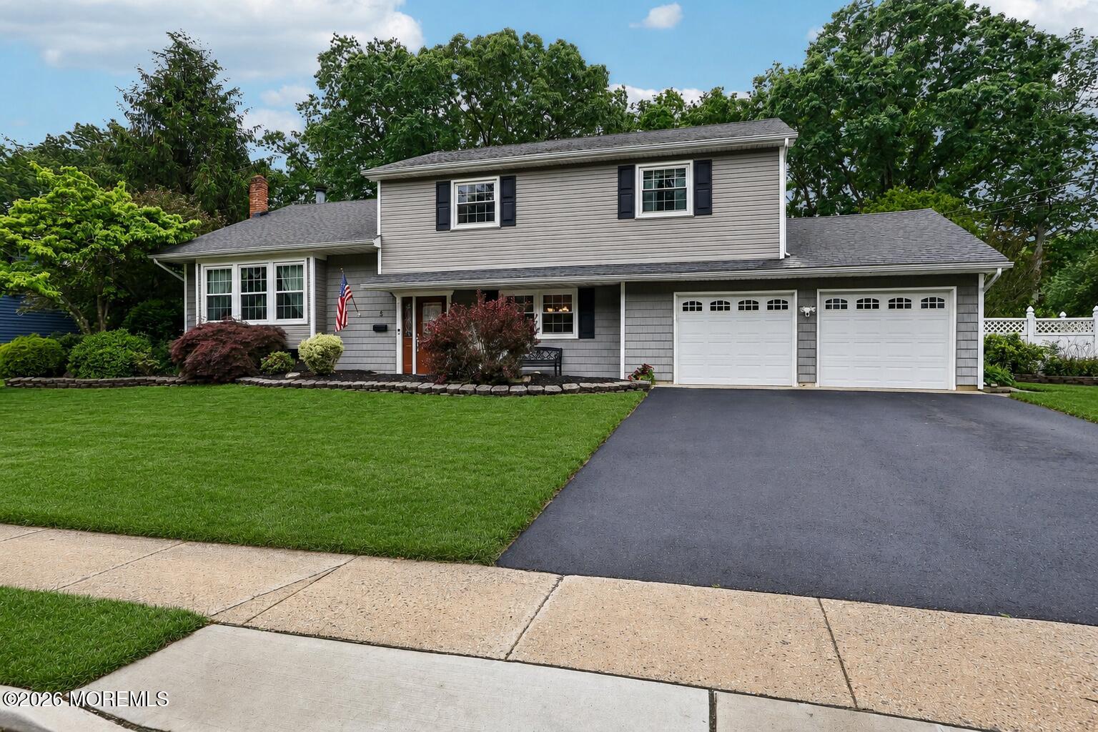 Howell NJ, 5 Sugarbush Road