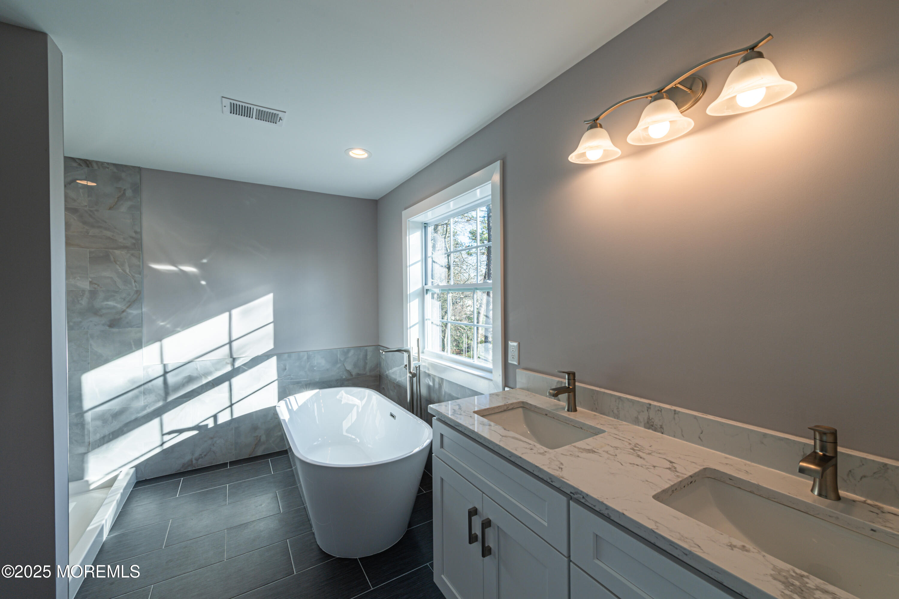 367 Eastern Boulevard Bayville NJ 08721