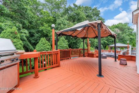 54 Winding Brook Drive Matawan NJ 07747