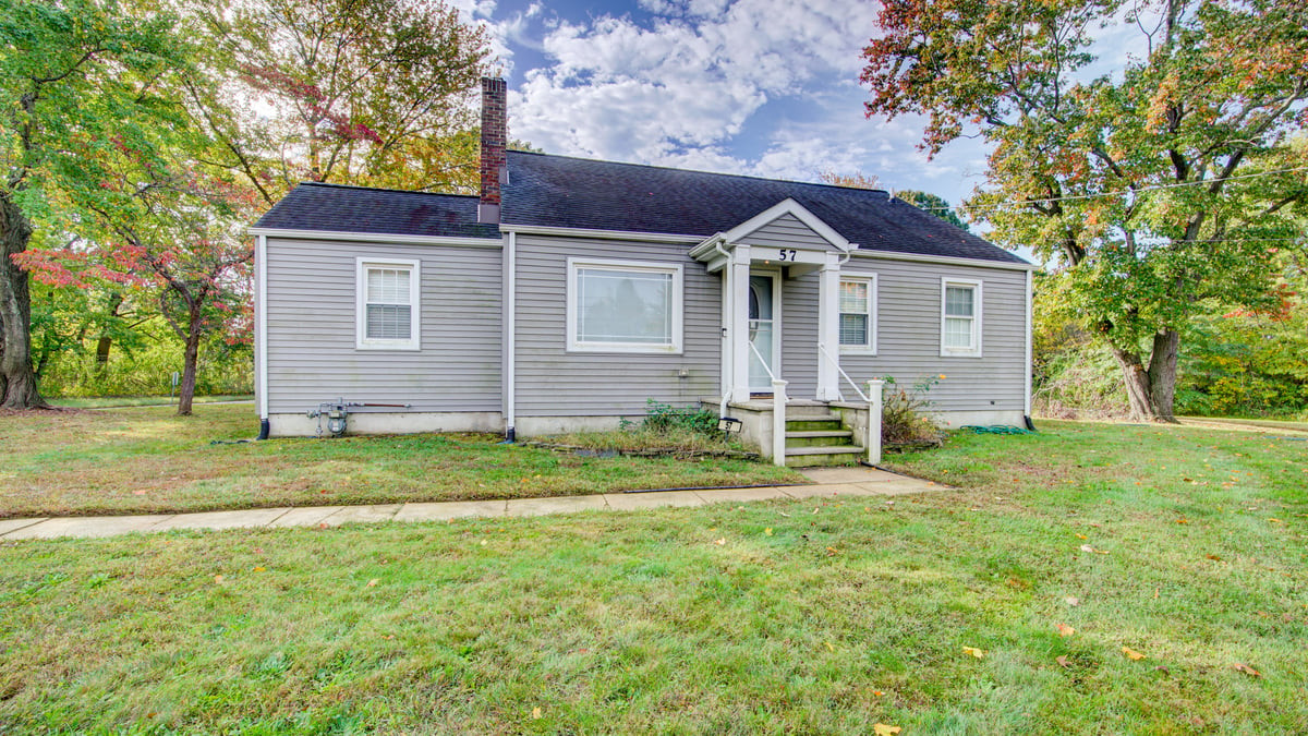 57 State Rte 33 Highway Manalapan NJ 07726