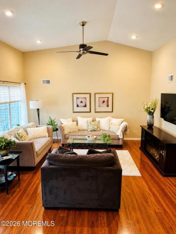 1042B Canterbury Drive Manchester NJ 08759