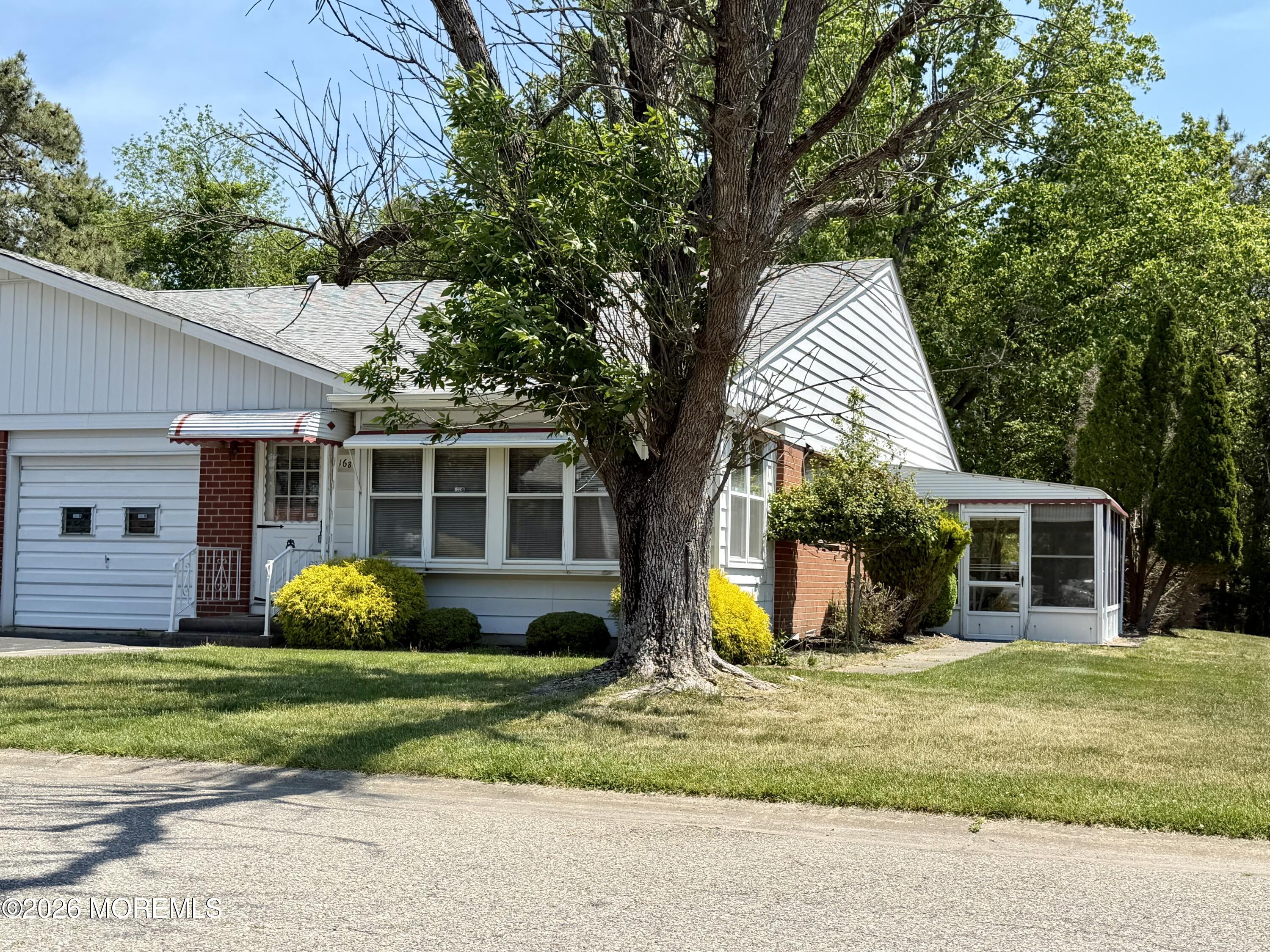 16 Franklin Lane Whiting NJ 08759