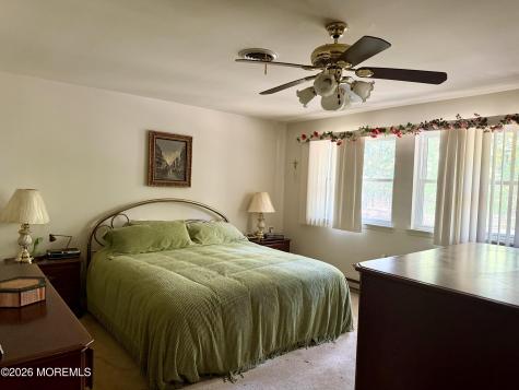 16 Franklin Lane Whiting NJ 08759