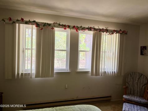 16 Franklin Lane Whiting NJ 08759