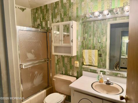 16 Franklin Lane Whiting NJ 08759