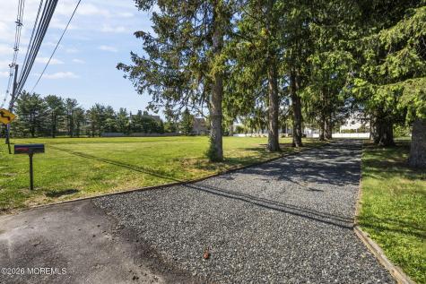 194 Fort Plains Road Howell NJ 07731