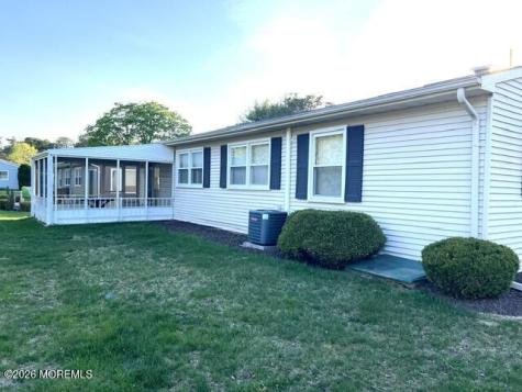 14 Berry Hill Road Whiting NJ 08759