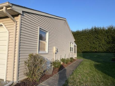 14 Berry Hill Road Whiting NJ 08759