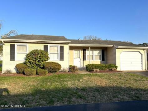 14 Berry Hill Road Whiting NJ 08759