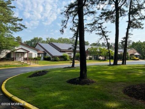 14 Berry Hill Road Whiting NJ 08759