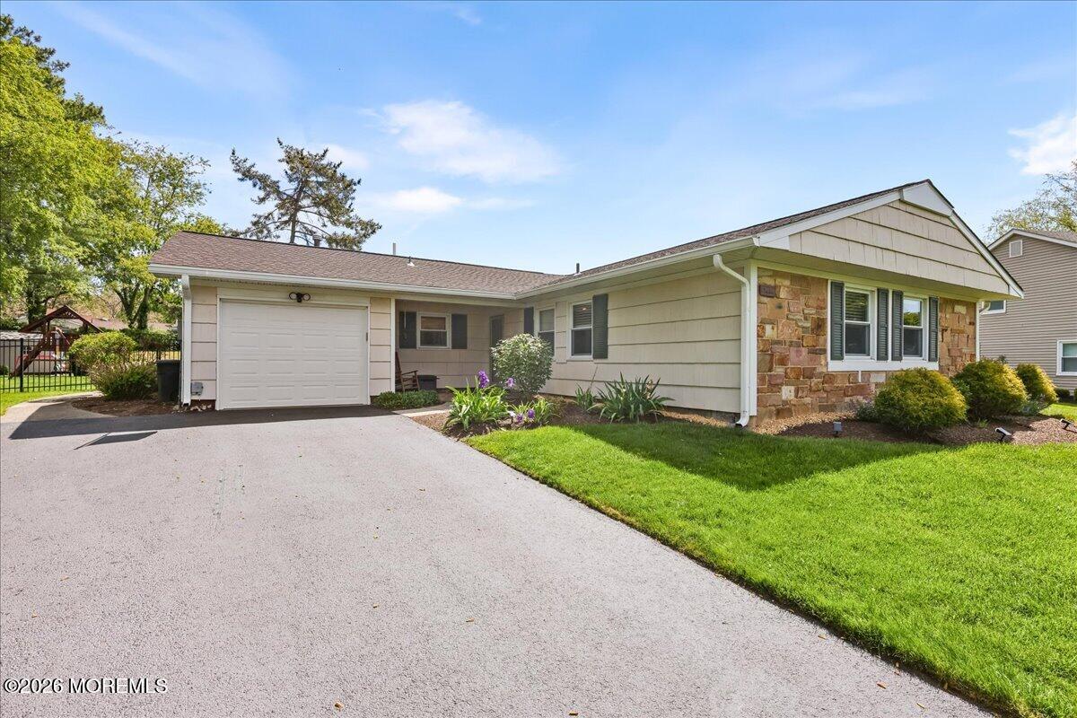 12 Clinton Drive Manalapan NJ 07726